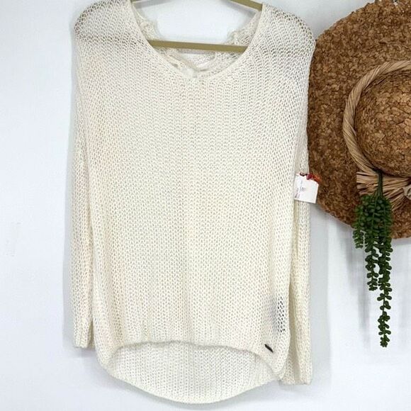 New Together Apparel Crocheted Open Weave Lace-Up Back V-Neck Sweater‎ Cream S/M - Picture 2 of 14